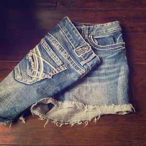 Maurices Size 11/12 cuffed shorts
